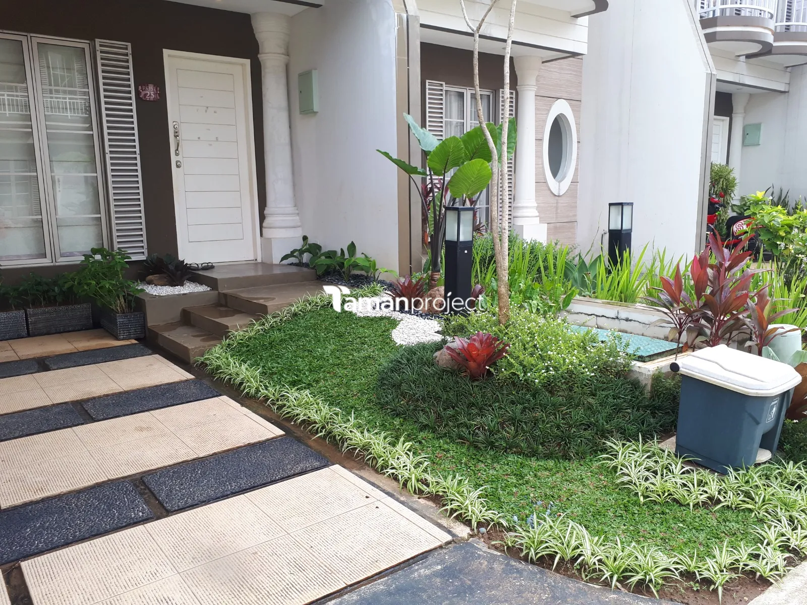 taman minimalis, taman tropis